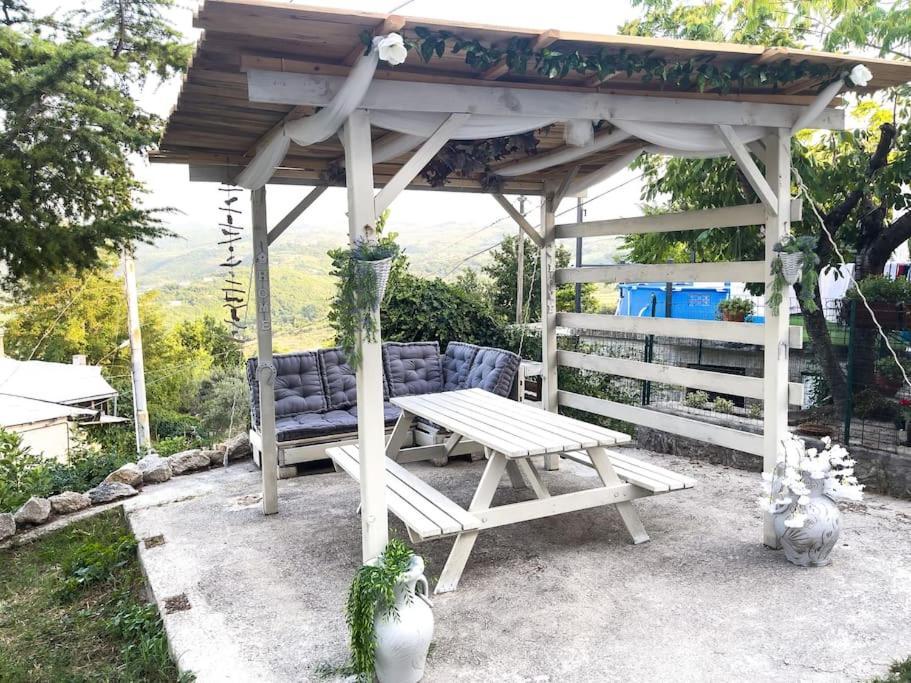 Biancofino Rooms San Valentino in Abruzzo Citeriore Exterior foto